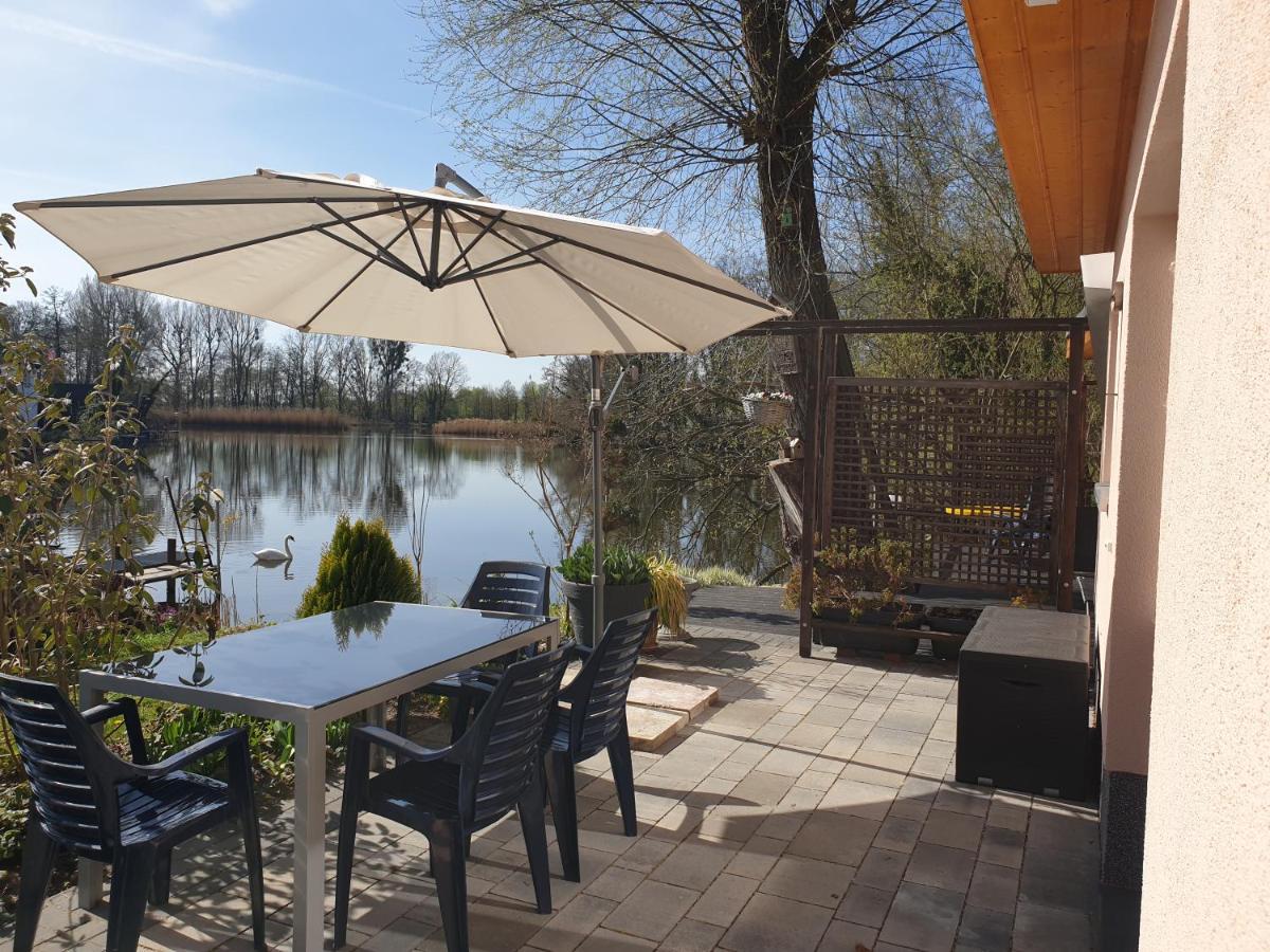 Villa Ferienoase an der Wublitz Potsdam Exterior foto